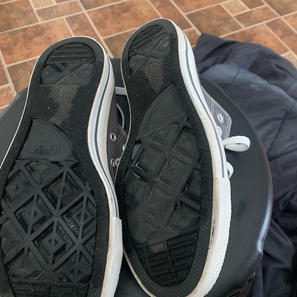 Converse - Picture 3 of 4